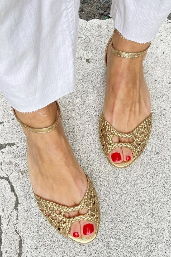 Isadora – Sandalias Trenzadas Doradas