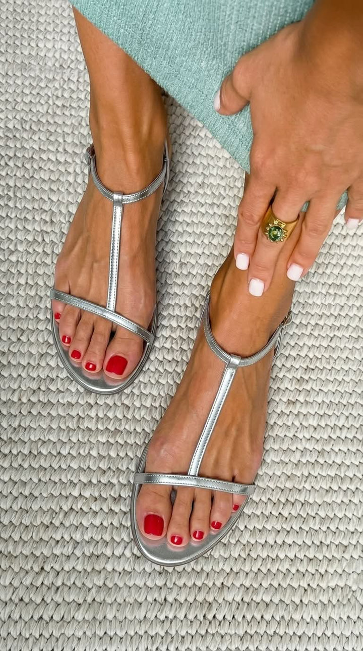 Rosalba – Sandalias Doradas Primavera