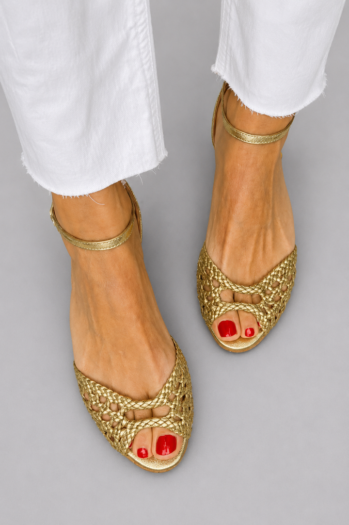 Isadora – Sandalias Trenzadas Doradas