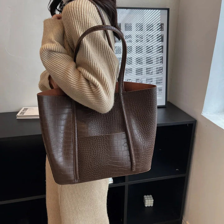 Christina™ | Bolsa de hombro refinada