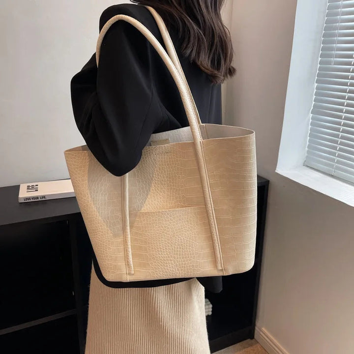 Christina™ | Bolsa de hombro refinada