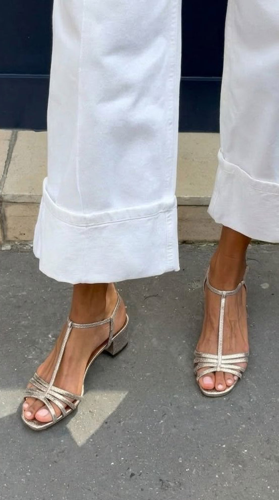 Allegra – Sandalias Doradas Elegancia Diaria