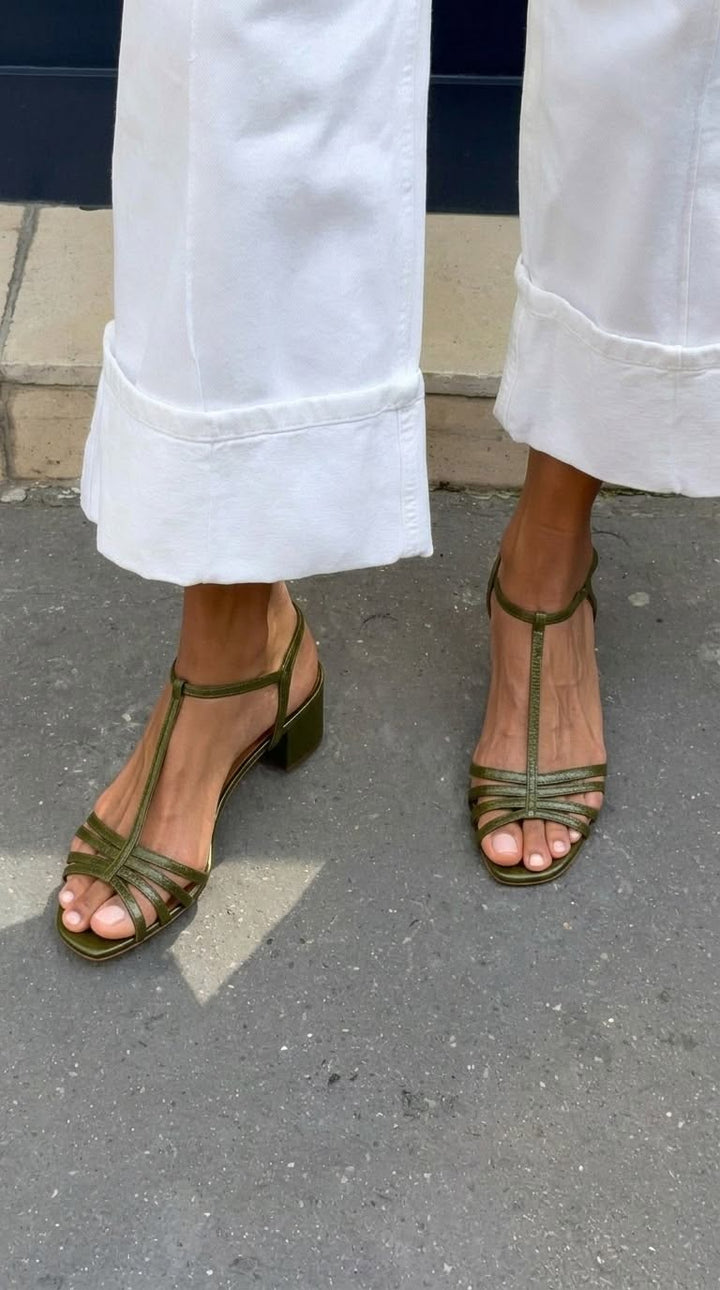 Allegra – Sandalias Doradas Elegancia Diaria